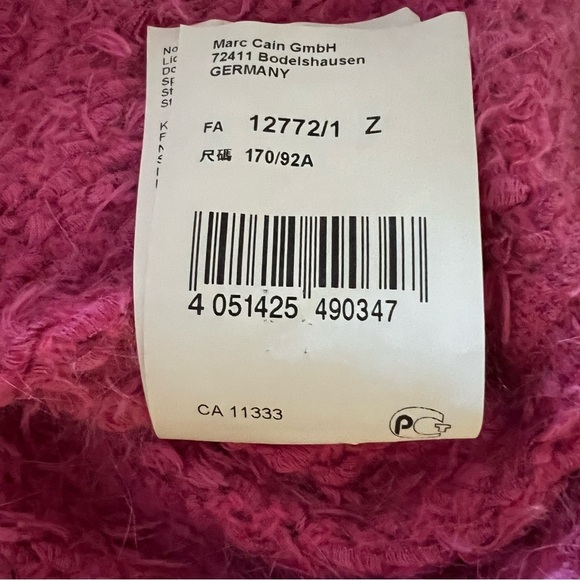 MARCCAIN Fuzzy Jacket. - Picture 3 of 7